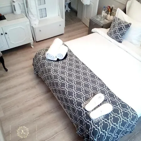 Pensiune Double With Private Bathroom Constanţa